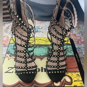 Zigi Soho Black Strappy Sandals